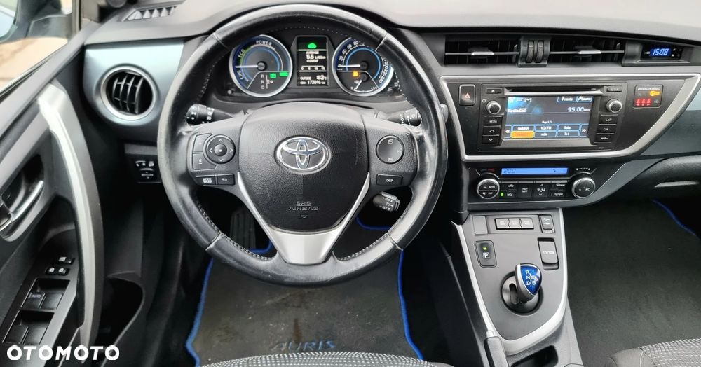 Toyota Auris 1.8 Hybrid Executive - 26