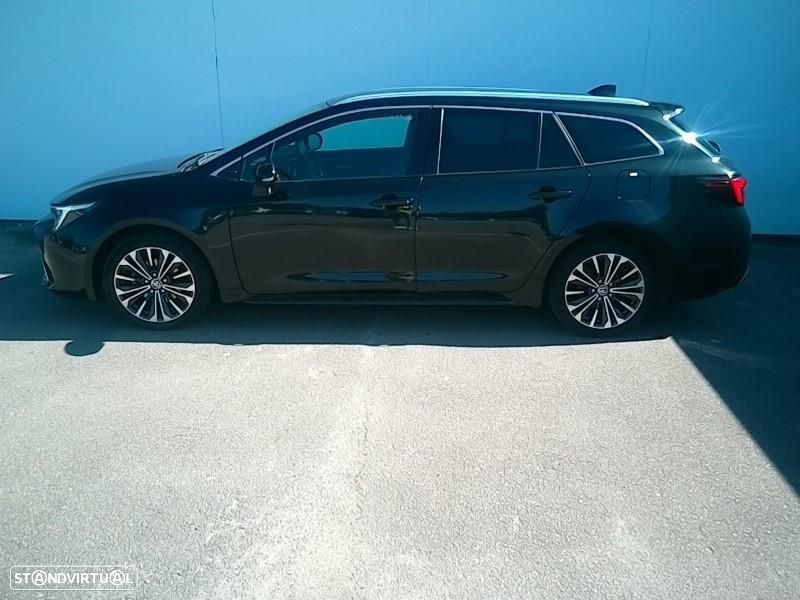 Toyota Corolla Touring Sports - 33