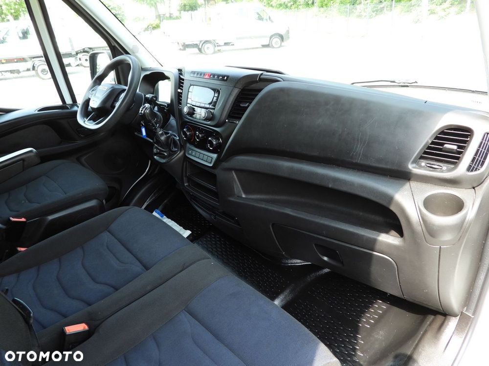 Iveco DAILY 35S12 SKRZYNIA PODWÓJNA KABINA DOKA 7 MIEJSC KLIMATYZACJA  120KM - 33