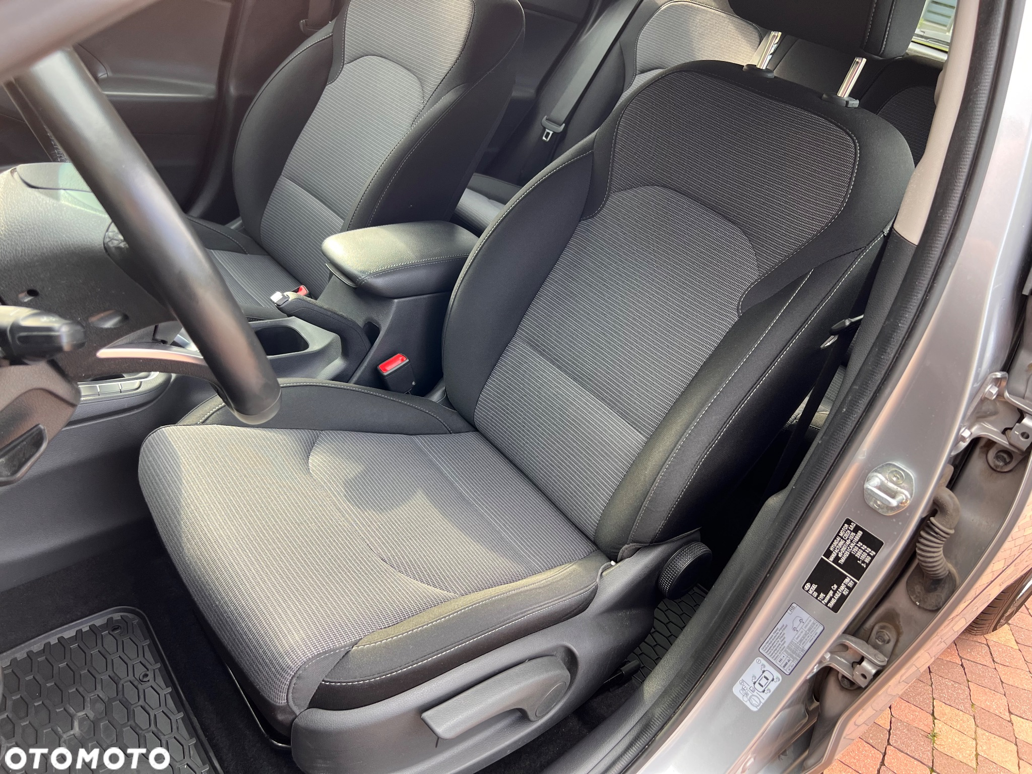 Hyundai i30 1.5 DPI Classic + - 6