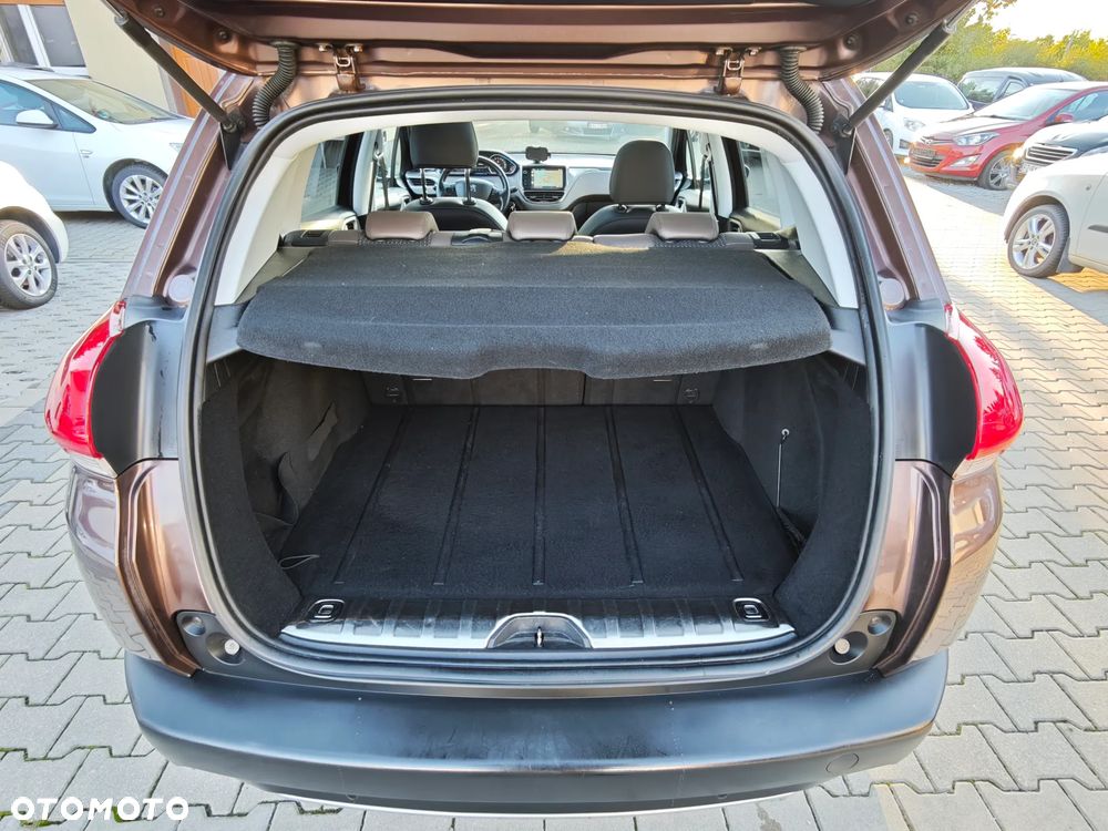 Peugeot 2008 120 VTI Allure - 16