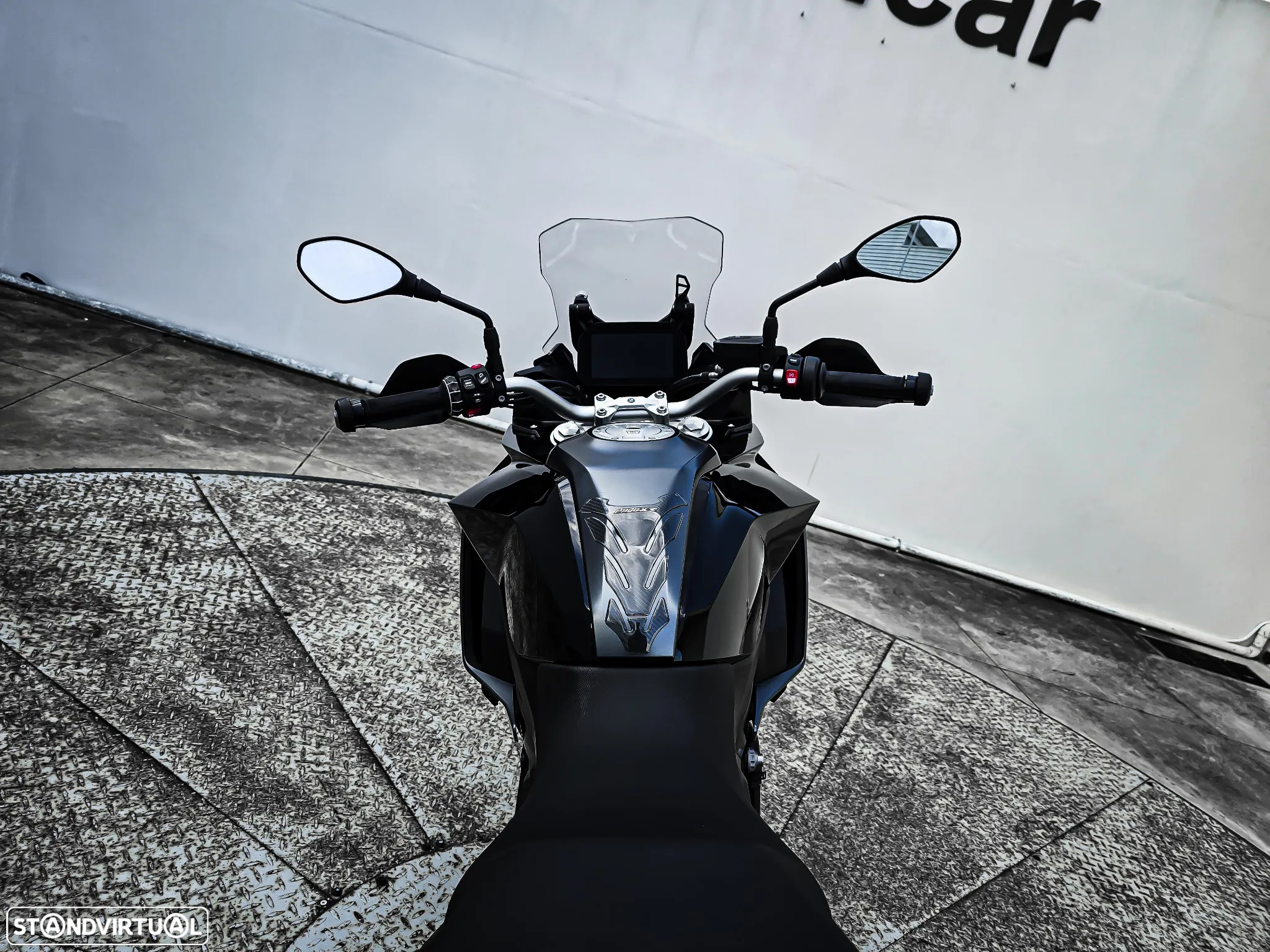 BMW F 900 XR - 8