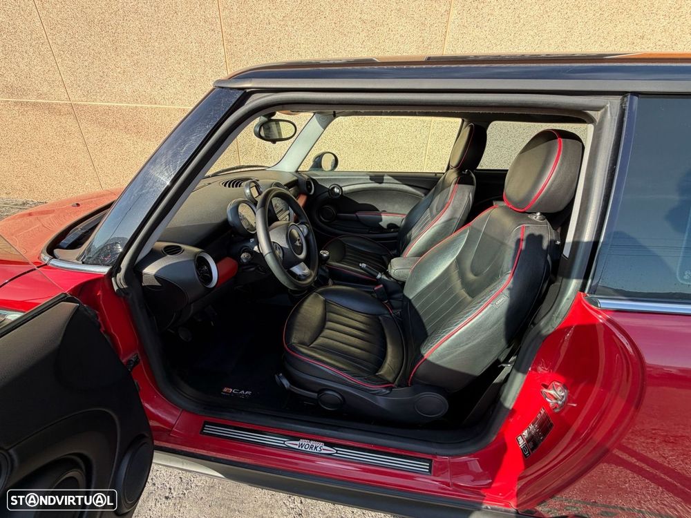 MINI 3 Portas Cooper D - 14