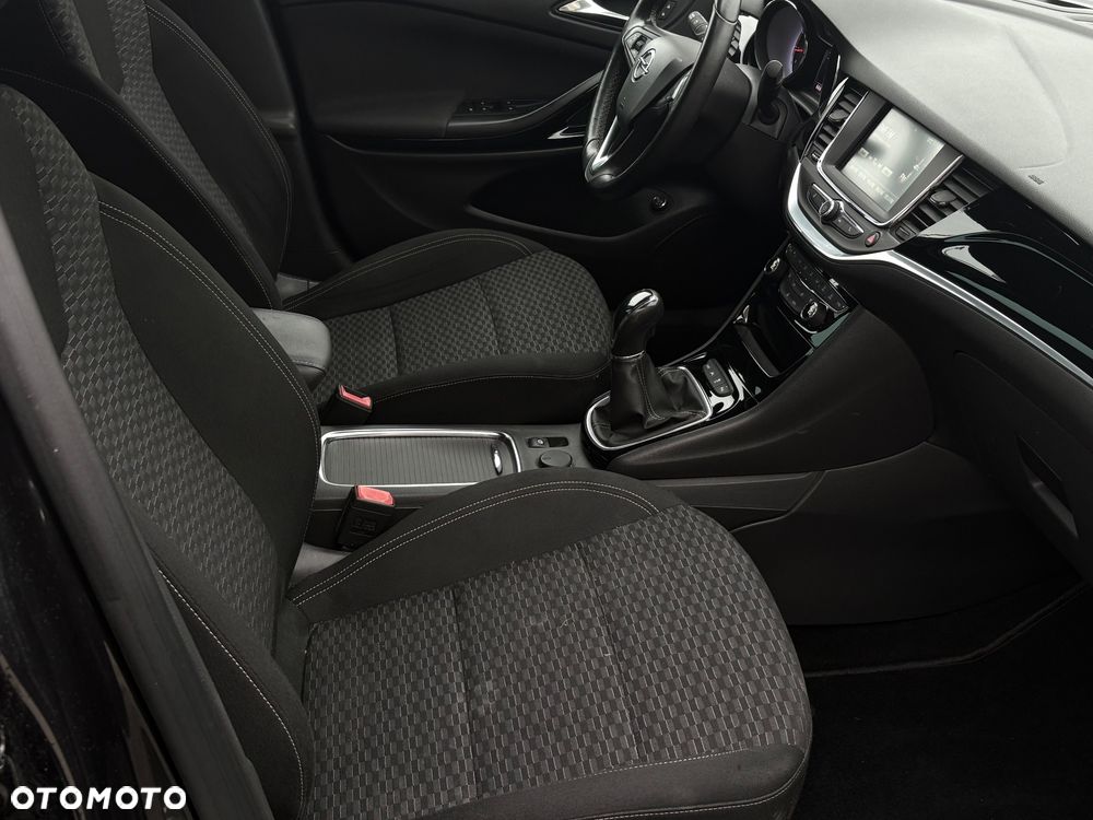 Opel Astra 1.4 T Dynamic - 33
