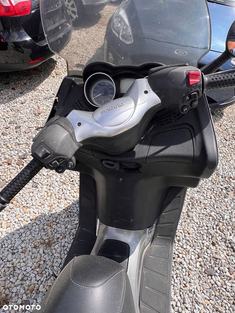 Piaggio Xevo - 3