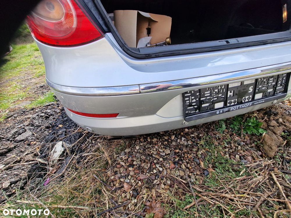 Zderzak  tył  vw  Passat  cc  w  kolorze  LA7W - 1