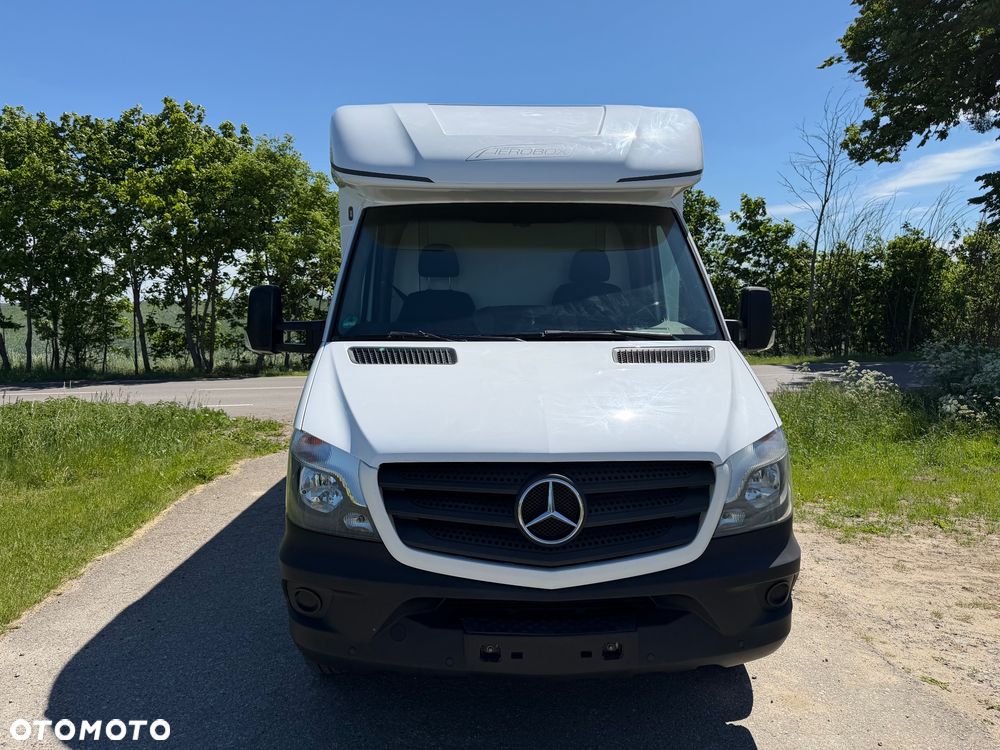 Mercedes-Benz Sprinter - 4