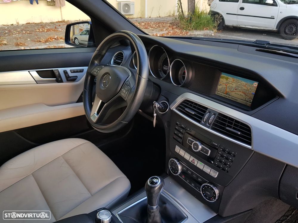 Mercedes-Benz C 220 - 49