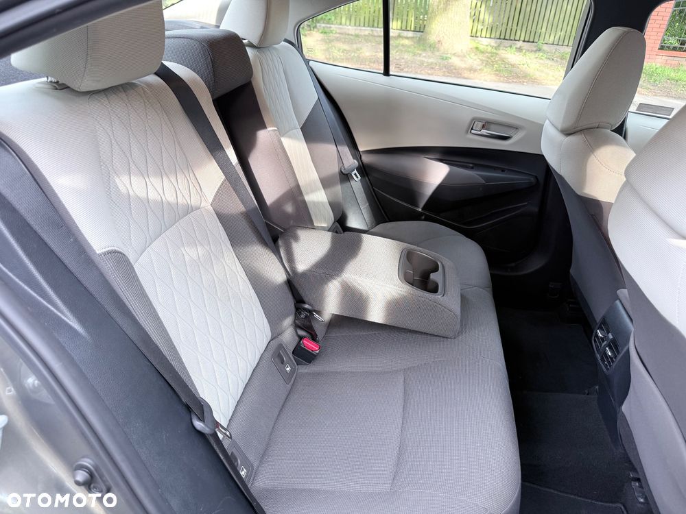 Toyota Corolla 1.6 Comfort - 10