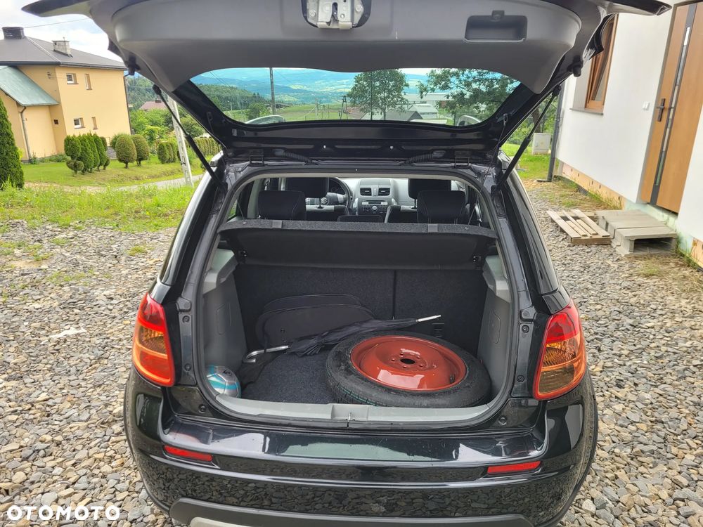 Suzuki SX4 1.6 Premium 4WD - 8