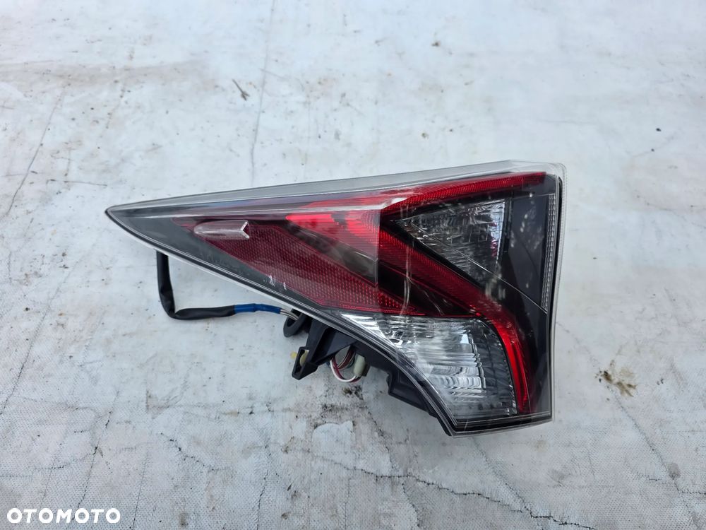LAMPA LEWY TYŁ TYLNA TOYOTA PRIUS IV (2016-2019) 81560-47152
