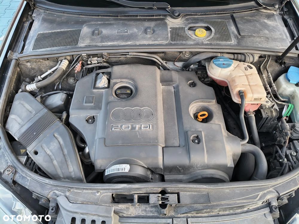 Audi A4 Avant 2.0 TDI - 17