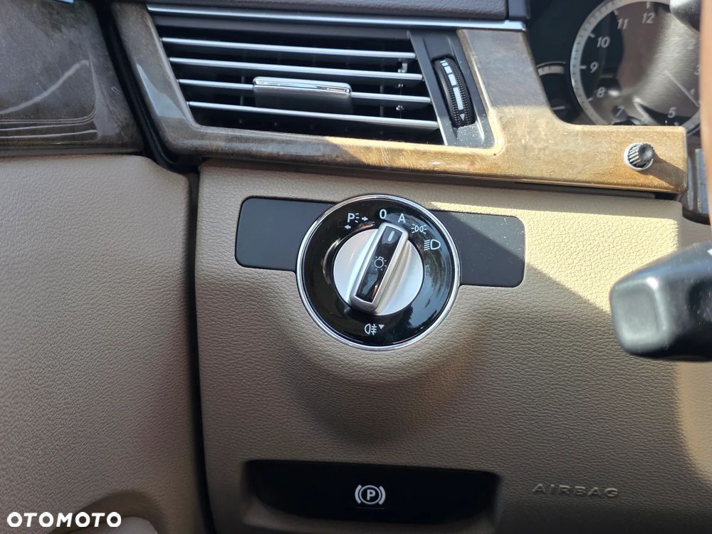 Mercedes-Benz Klasa E 250 CDI DPF BlueEFFICIENCY Automatik Elegance - 12