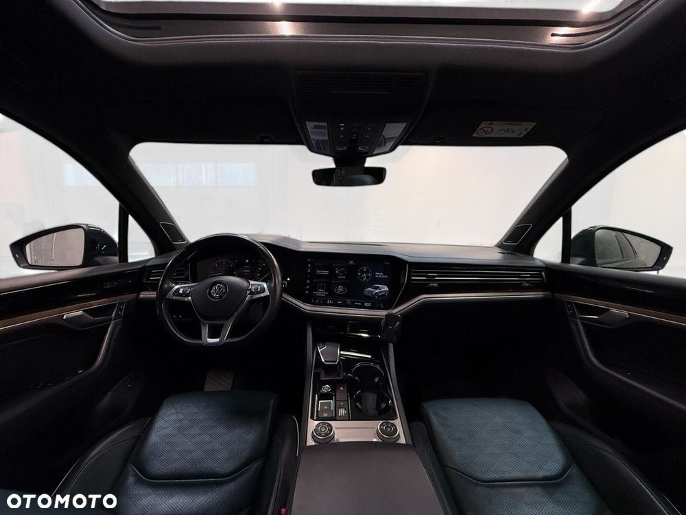 Volkswagen Touareg - 28