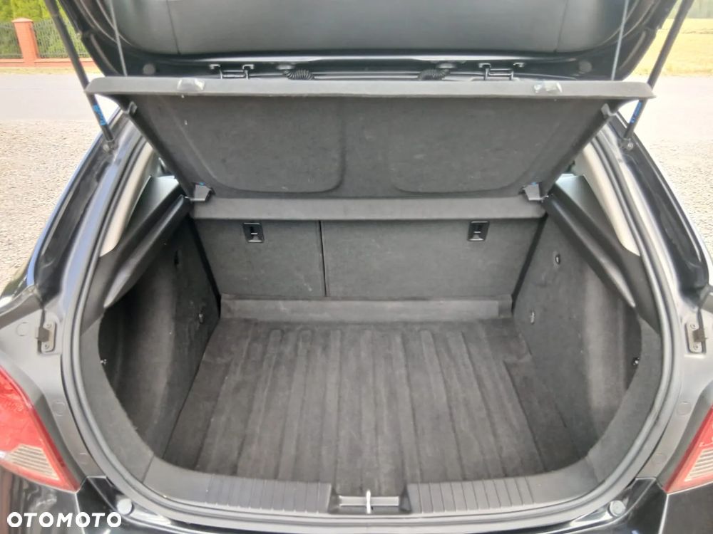 Chevrolet Cruze 1.8 LTZ - 38