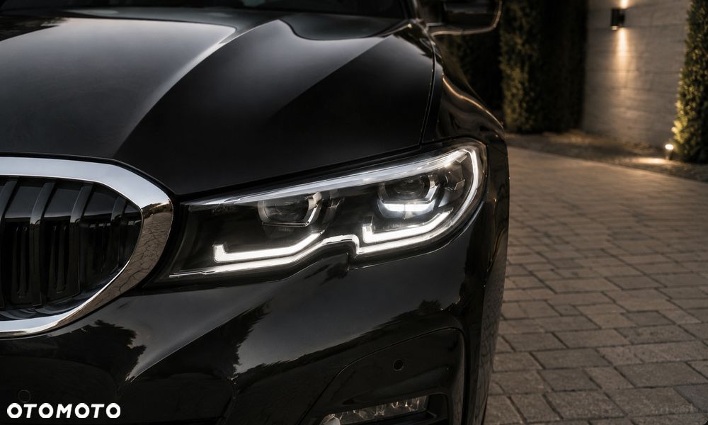 BMW Seria 3 320i M Sport - 4