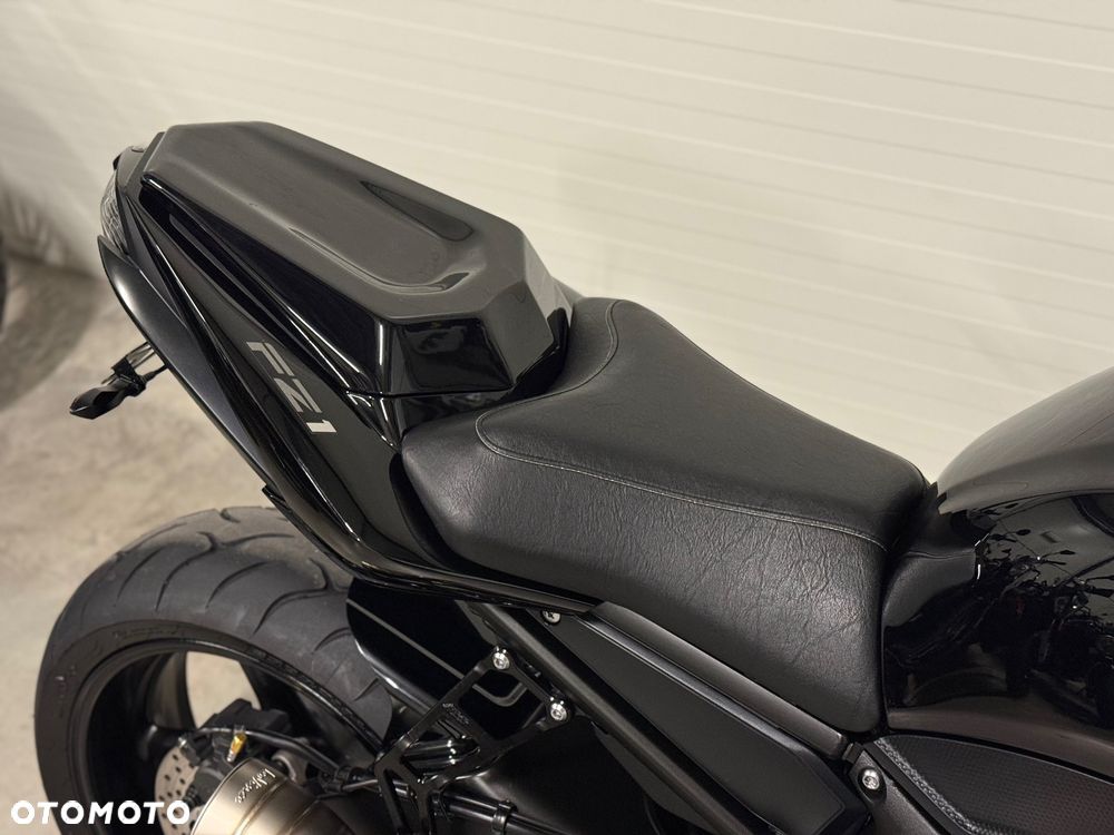 Yamaha FZ - 18