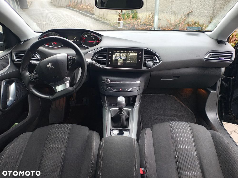 Peugeot 308 - 10