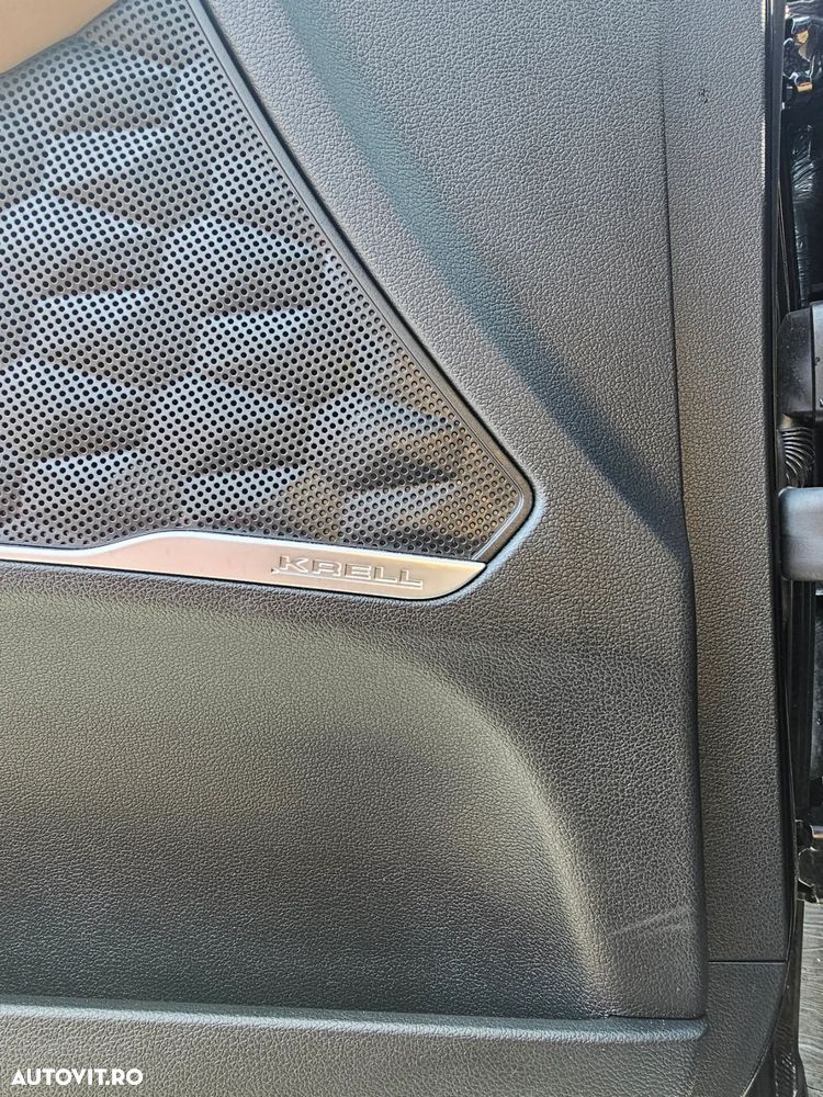 Hyundai Santa Fe ver-1-6-l-252-cp-4wd-6at-7-locuri-phev-calligraphy - 23