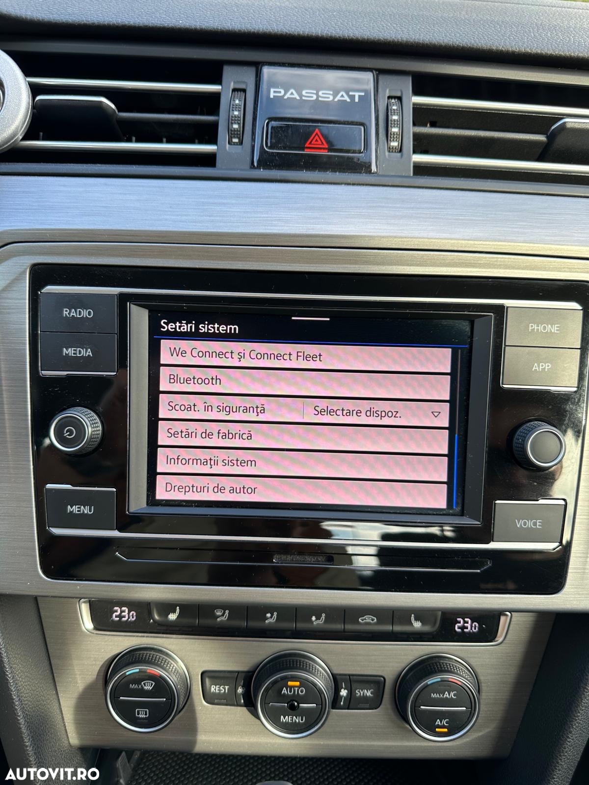 Volkswagen Passat - 26