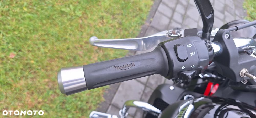 Triumph Rocket - 13