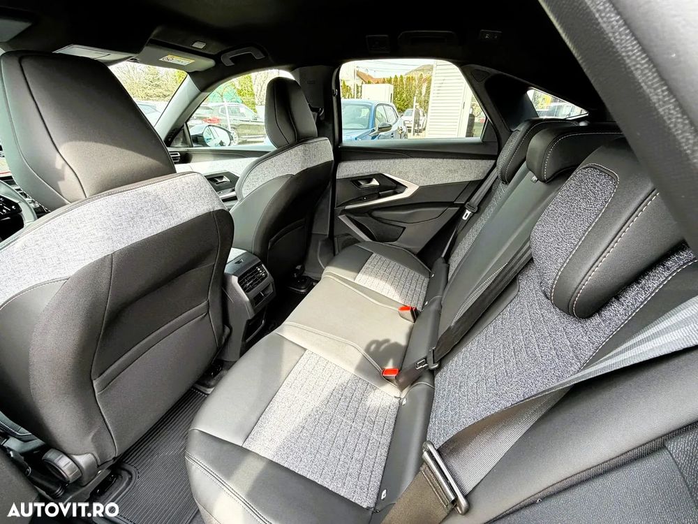 Peugeot 3008 1.2 Hybrid 145 e-DCS6 Allure - 14