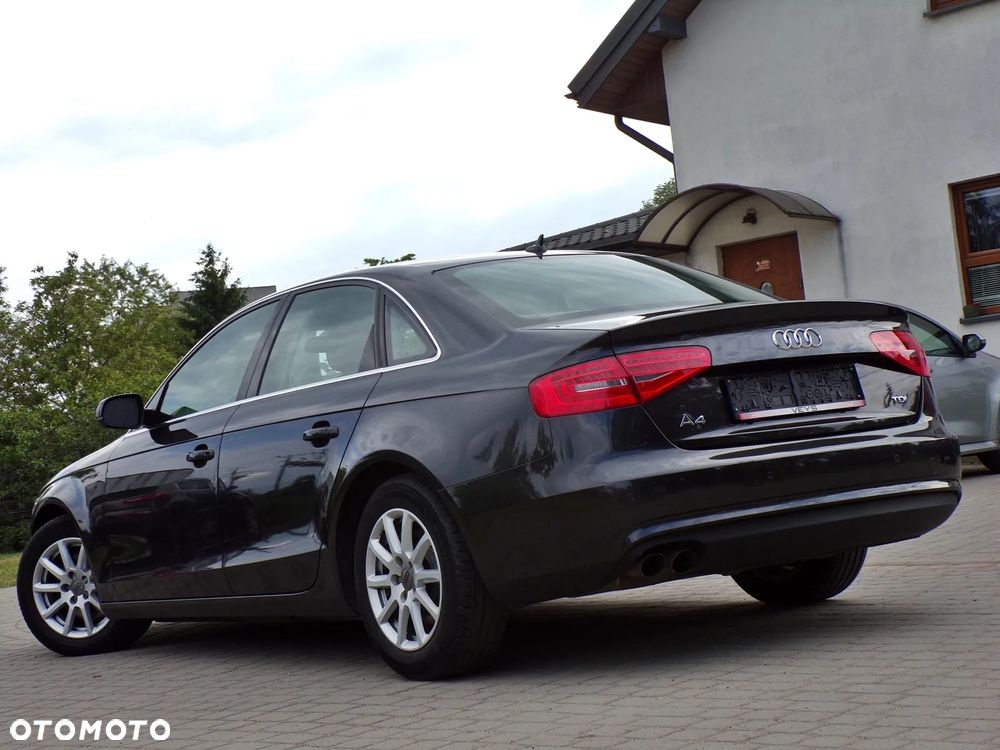 Audi A4 Limousine 2.0 TDI DPF Ambiente - 2