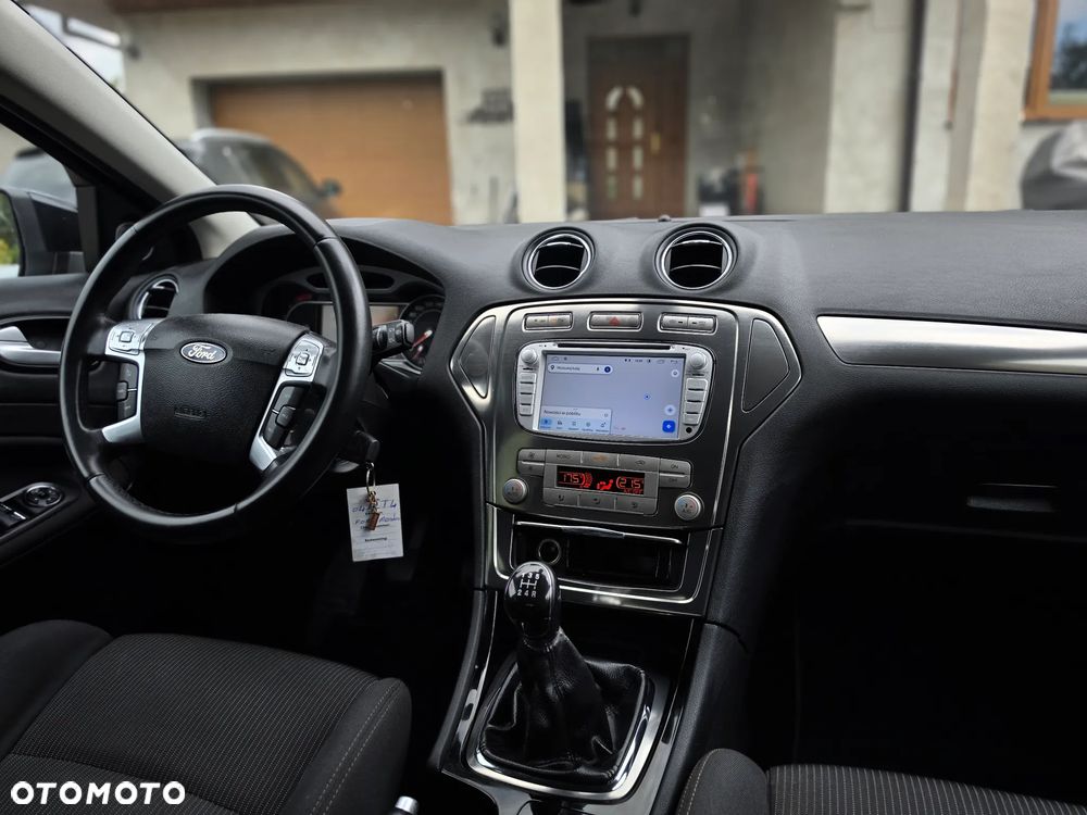 Ford Mondeo - 31