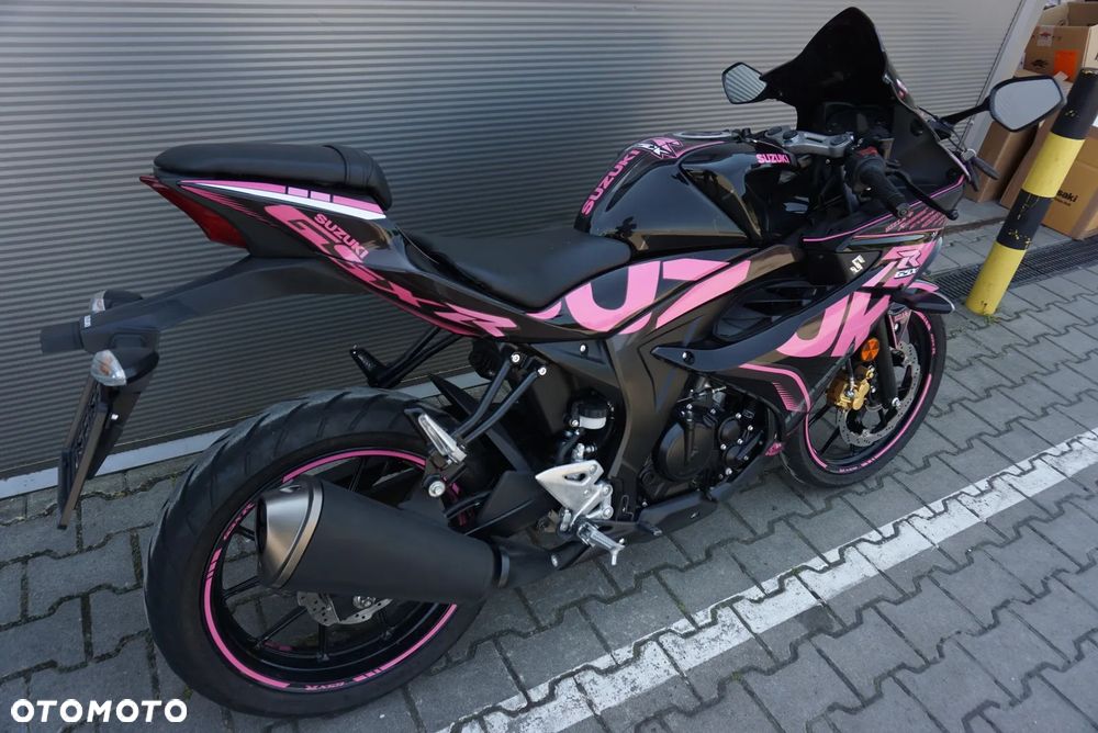 Suzuki GSX - 3