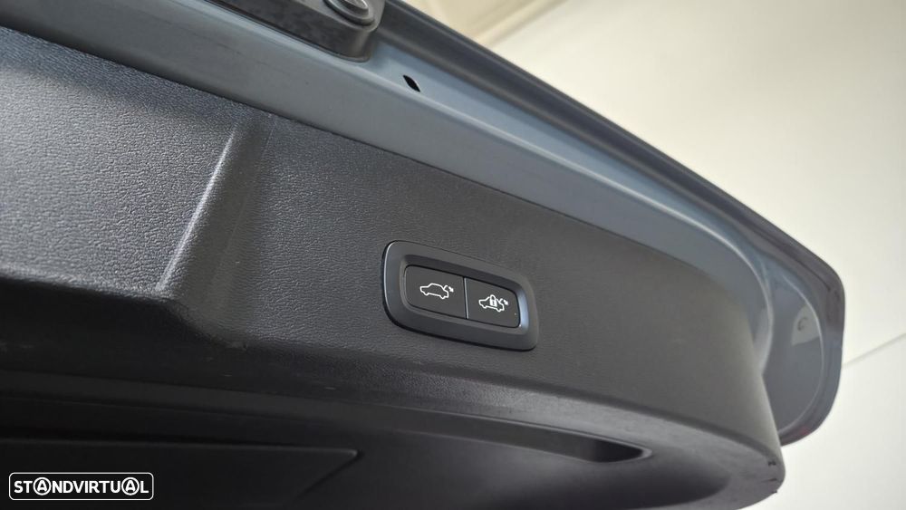 Volvo XC 40 1.5 T4 PHEV Plus Dark - 21