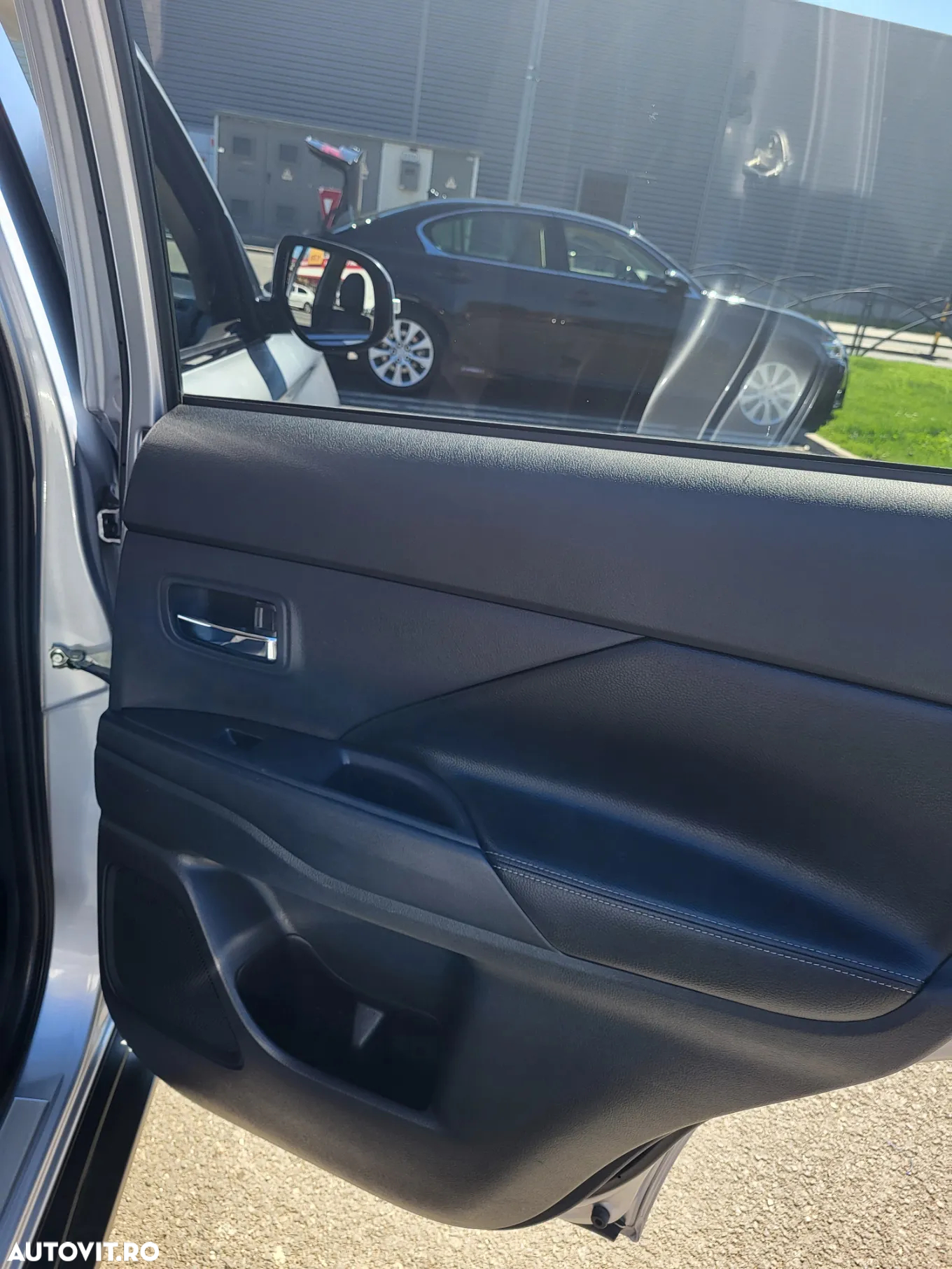 Mitsubishi Outlander 2.2 DI-D 4WD Automatik Instyle - 9