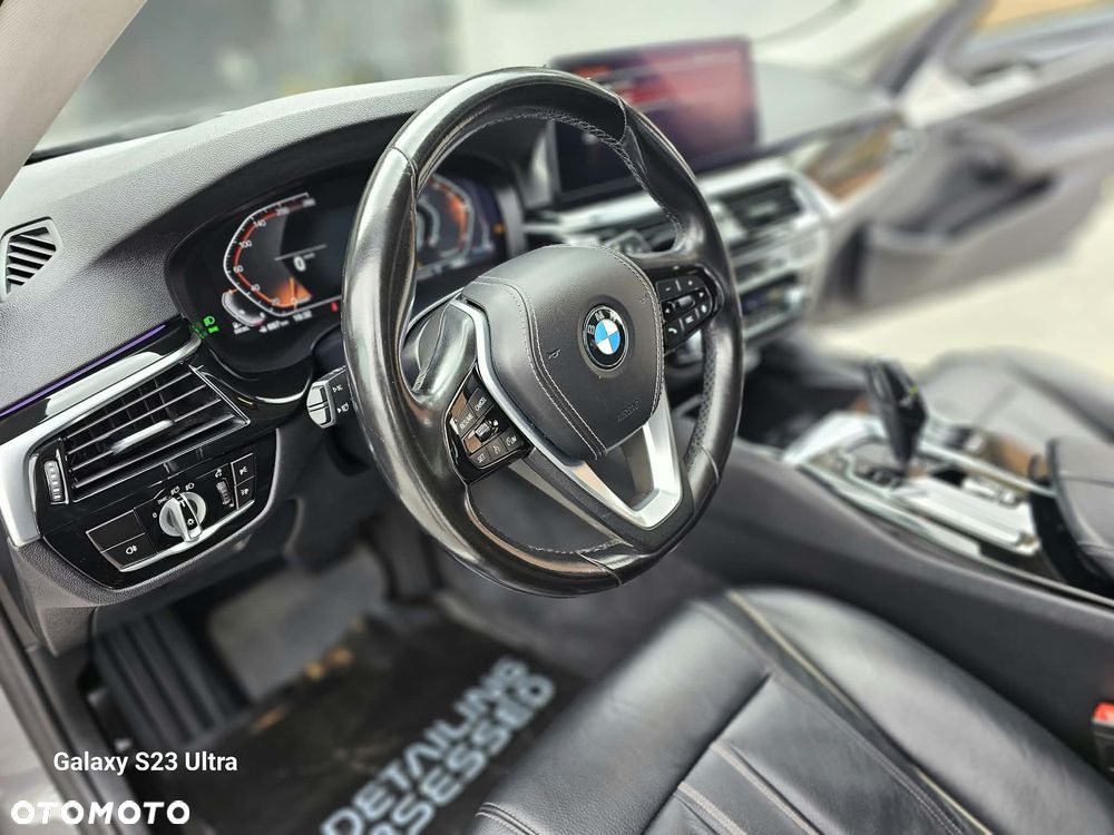 BMW Seria 5 - 13