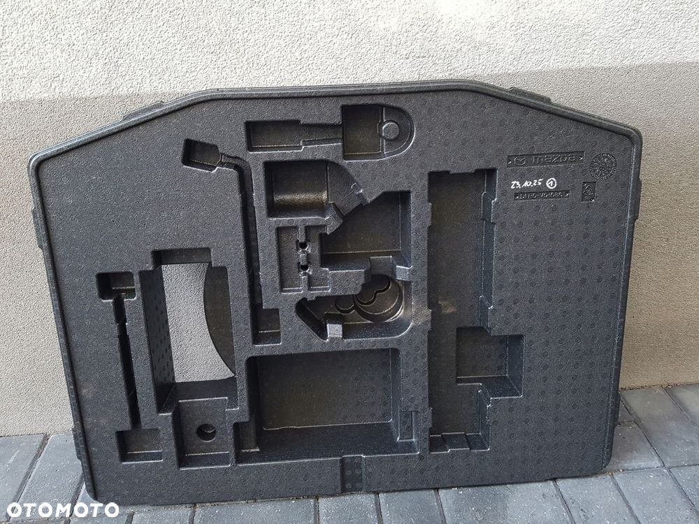 mazda cx30 cx-30 wkład styropian bagażnika wnęka koła dfr5-v0-586 dfr5v0586 - 1