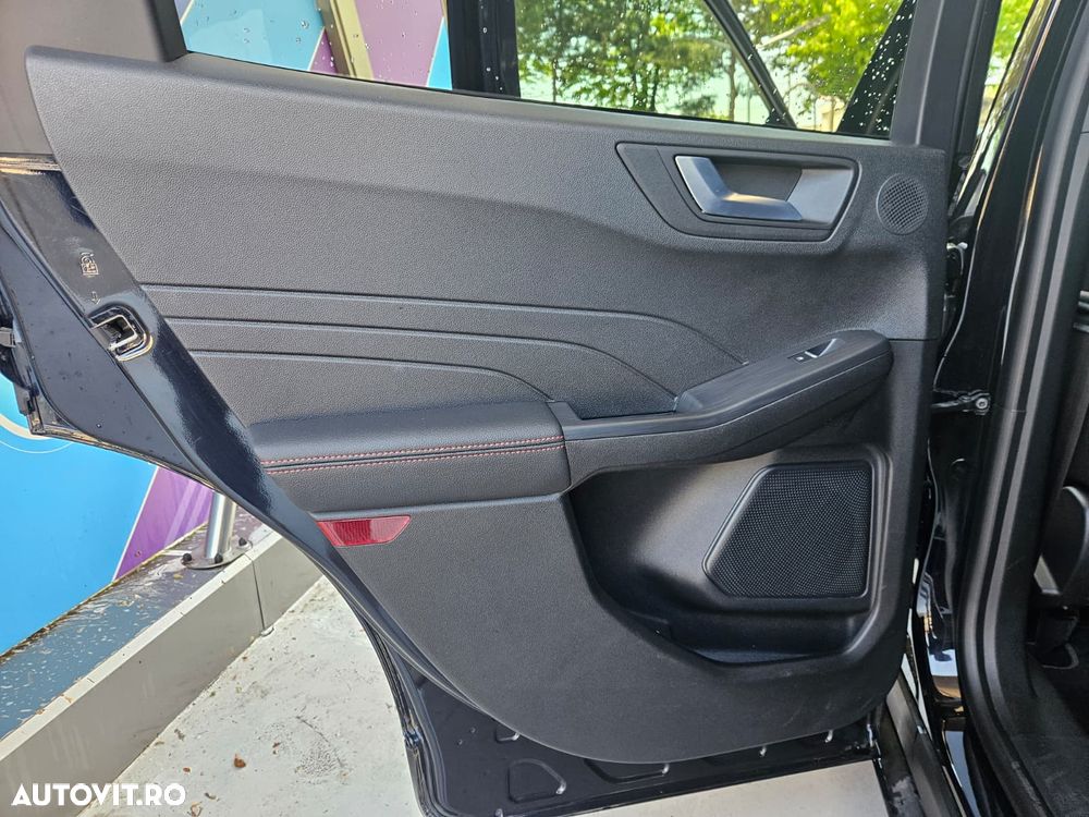 Ford Kuga 2.5 Duratec FHEV AWD ST Line X - 24