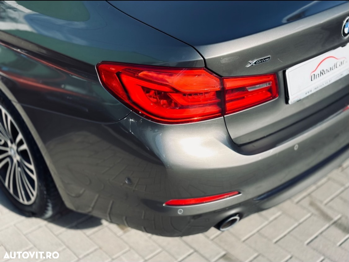 BMW Seria 5 520d xDrive AT - 12