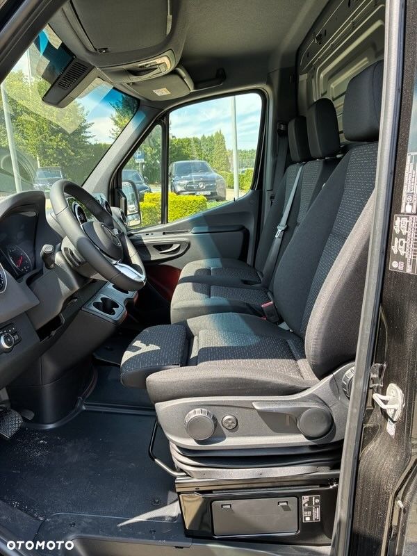 Mercedes-Benz SPRINTER 317 CDI FURGON PRO L2H1 - 16