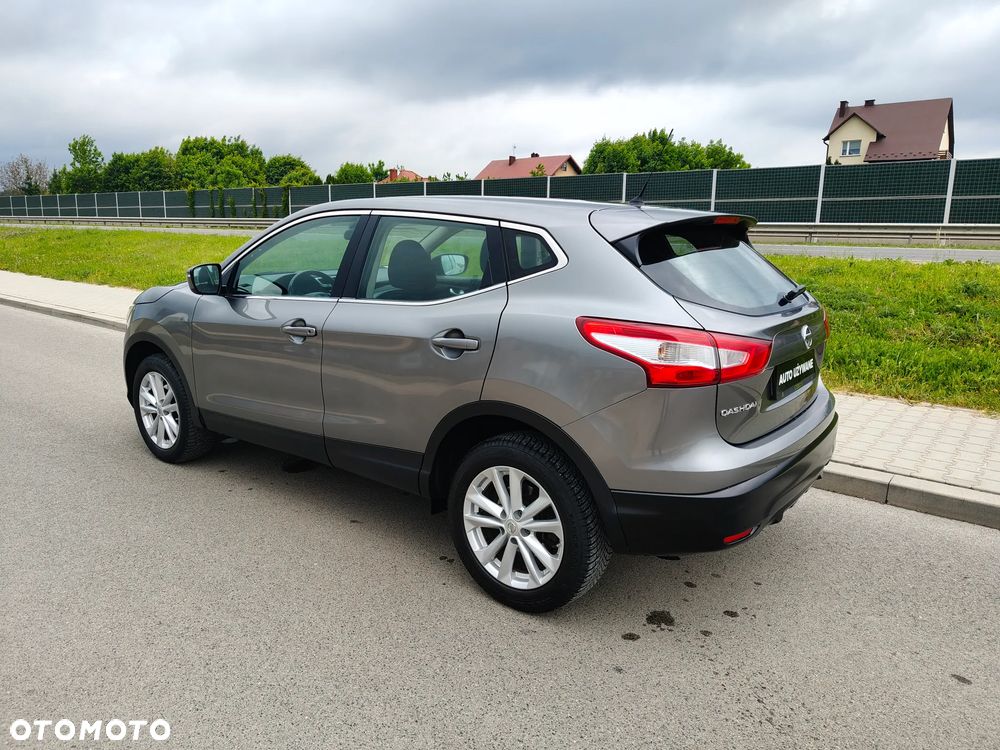 Nissan Qashqai 1.2 DIG-T Acenta EU6 - 10