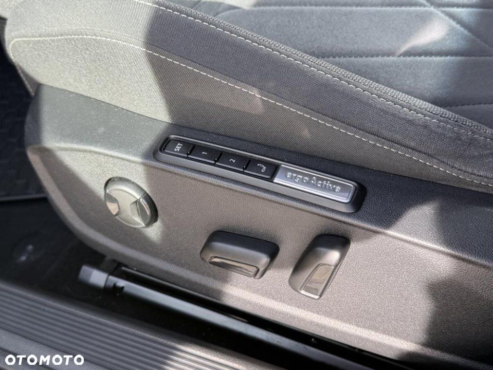 Volkswagen Golf - 11