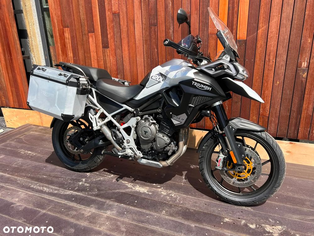 Triumph Tiger - 25