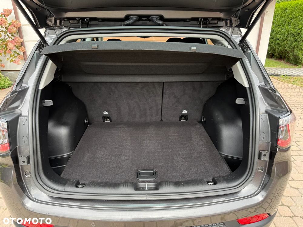 Jeep Compass 1.4 TMair Night Eagle FWD S&S - 18