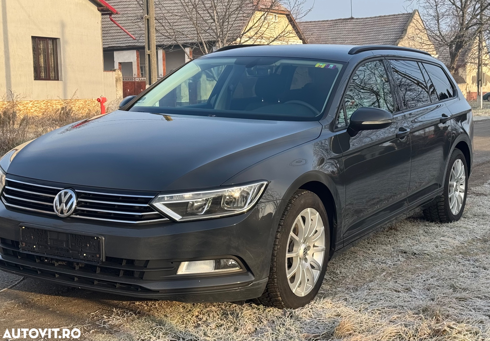 Volkswagen Passat Variant 2.0 TDI (BlueMotion Technology) Trendline - 8