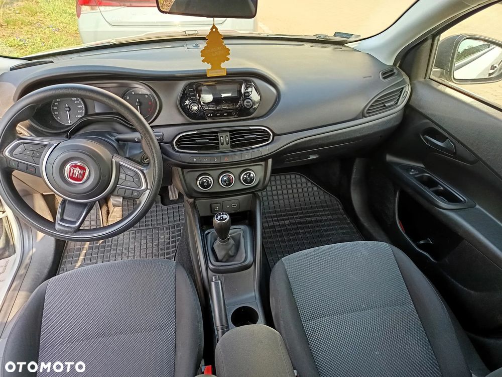 Fiat Tipo 1.0 T3 - 10