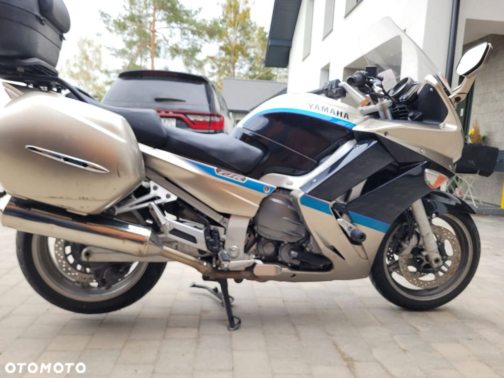 Yamaha FJR - 2