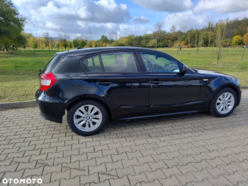 BMW 118 I 2006 photo 3