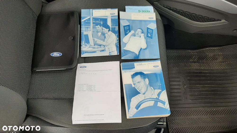 Ford Kuga - 21
