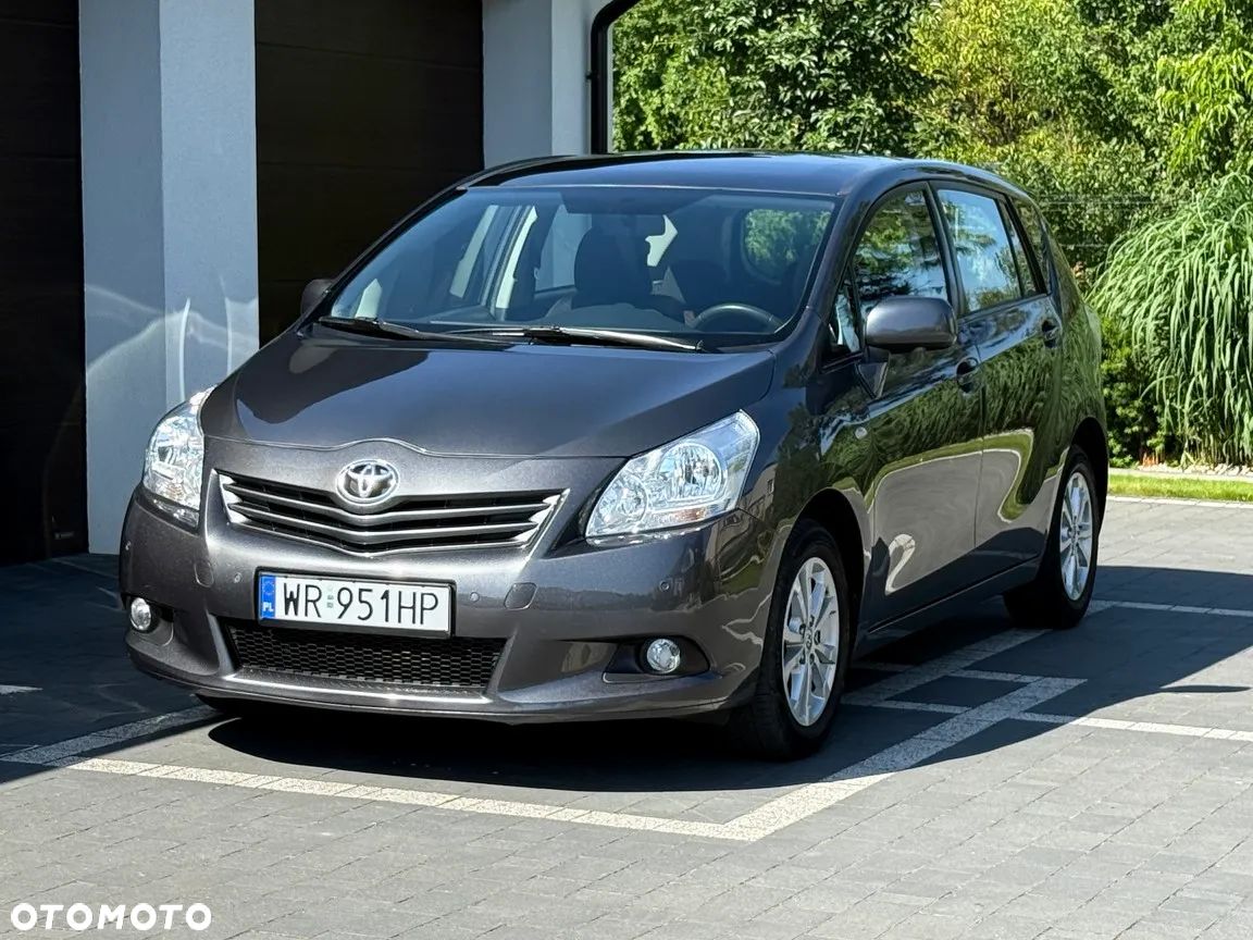 Toyota Verso 1.8 Edition - 1
