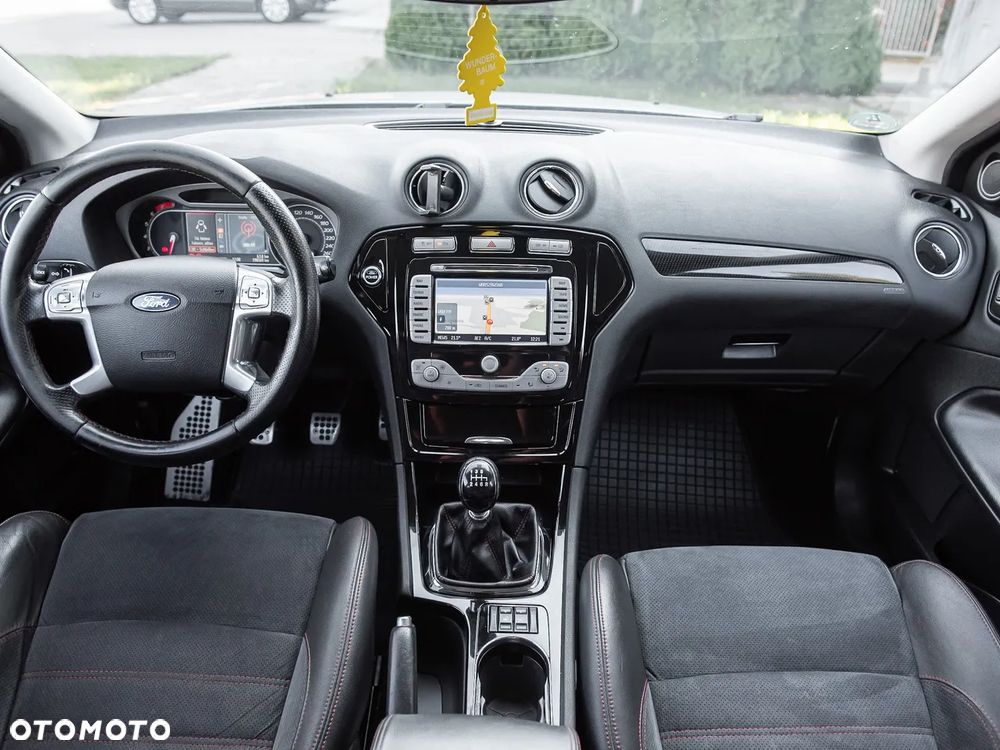 Ford Mondeo 2.5 Titanium S - 23