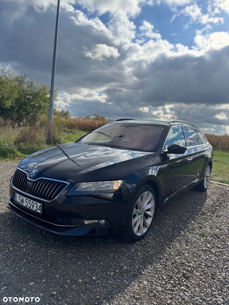 Skoda Superb 1.6 TDI GreenLine - 2