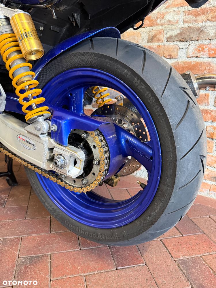 Yamaha XJR - 9