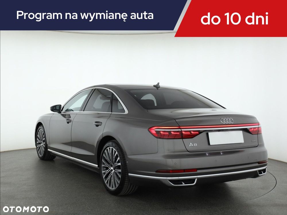 Audi A8 - 6